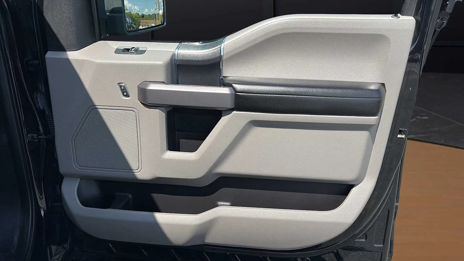 Ford F-150 photo 23