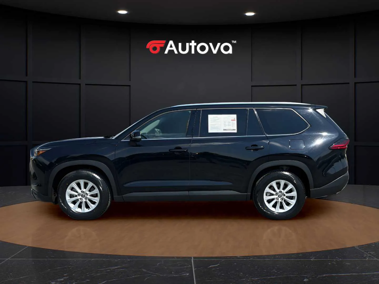 Toyota Grand Highlander photo 2