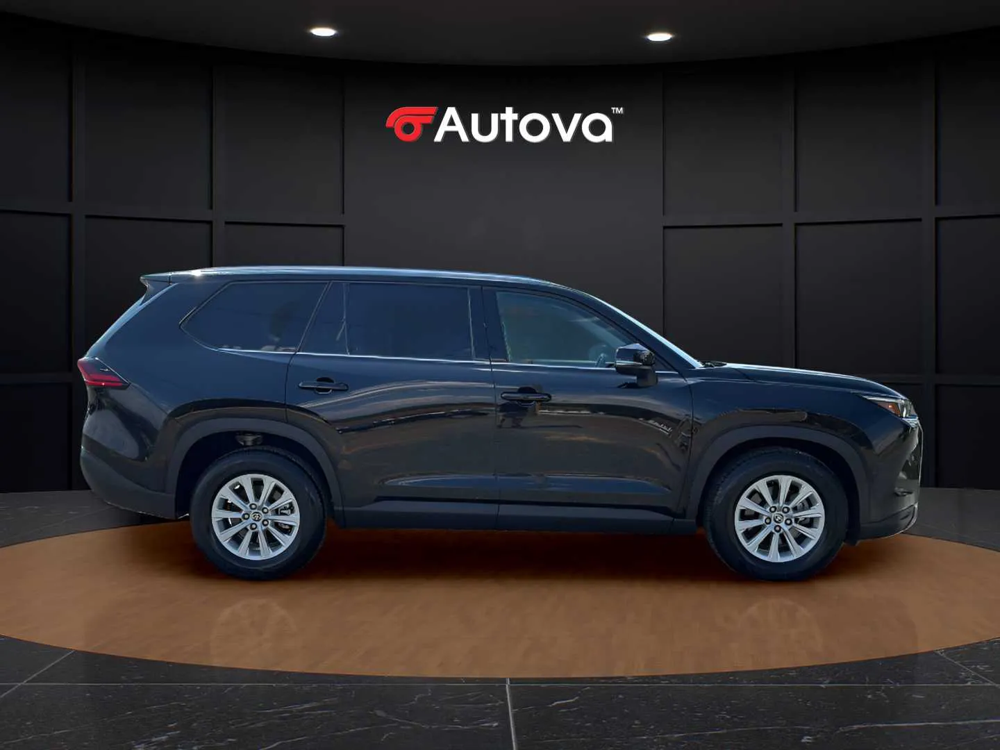 Toyota Grand Highlander photo 6