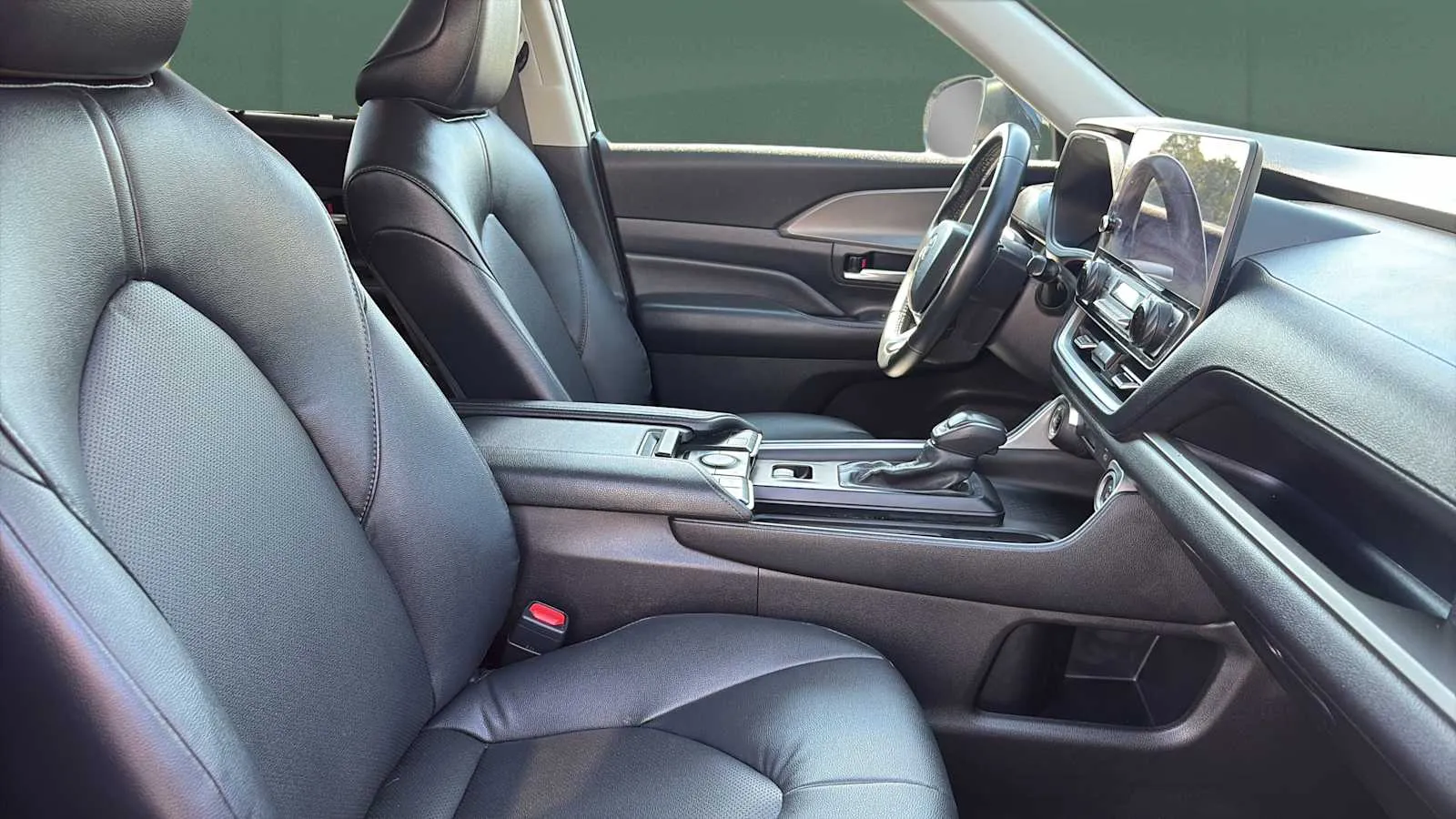 Toyota Grand Highlander photo 25