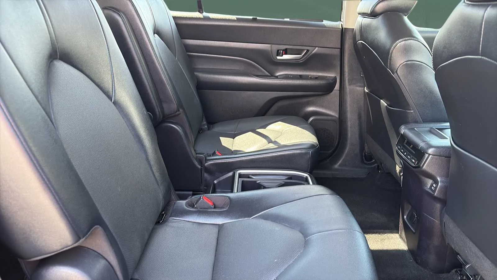 Toyota Grand Highlander photo 22