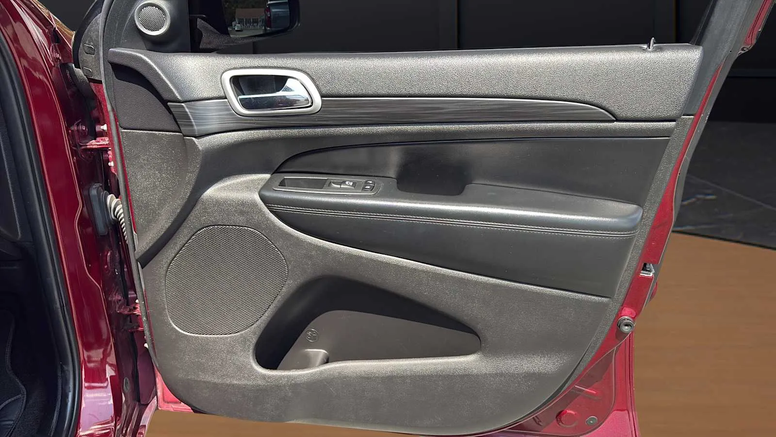 Jeep Grand Cherokee photo 23