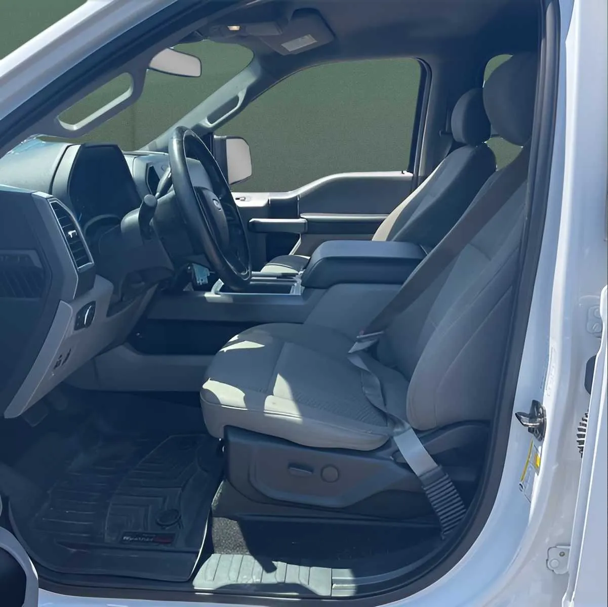 Ford F-150 photo 5