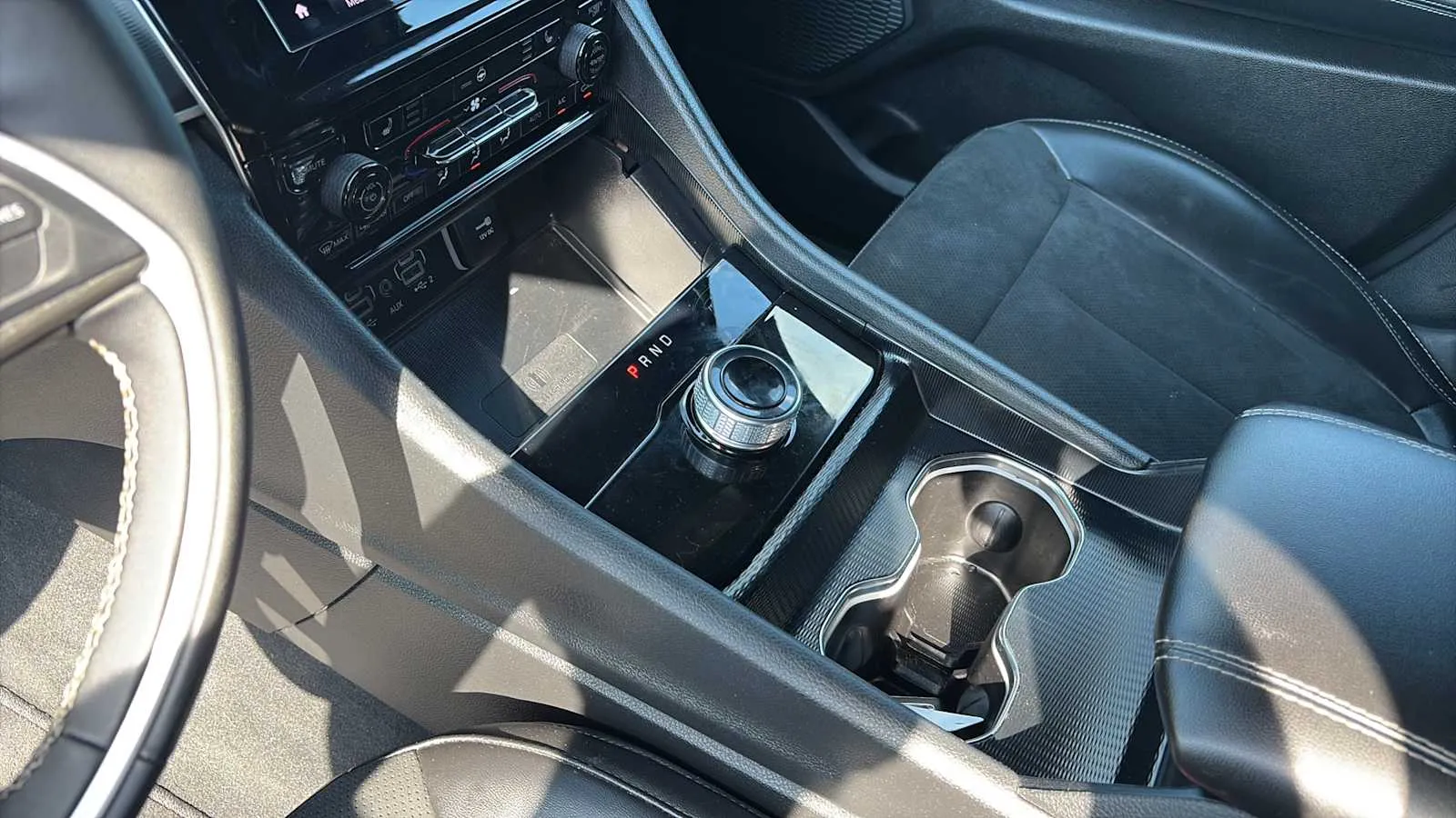 Jeep Grand Cherokee photo 19