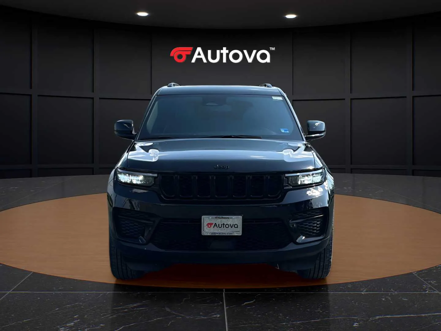 Jeep Grand Cherokee photo 8