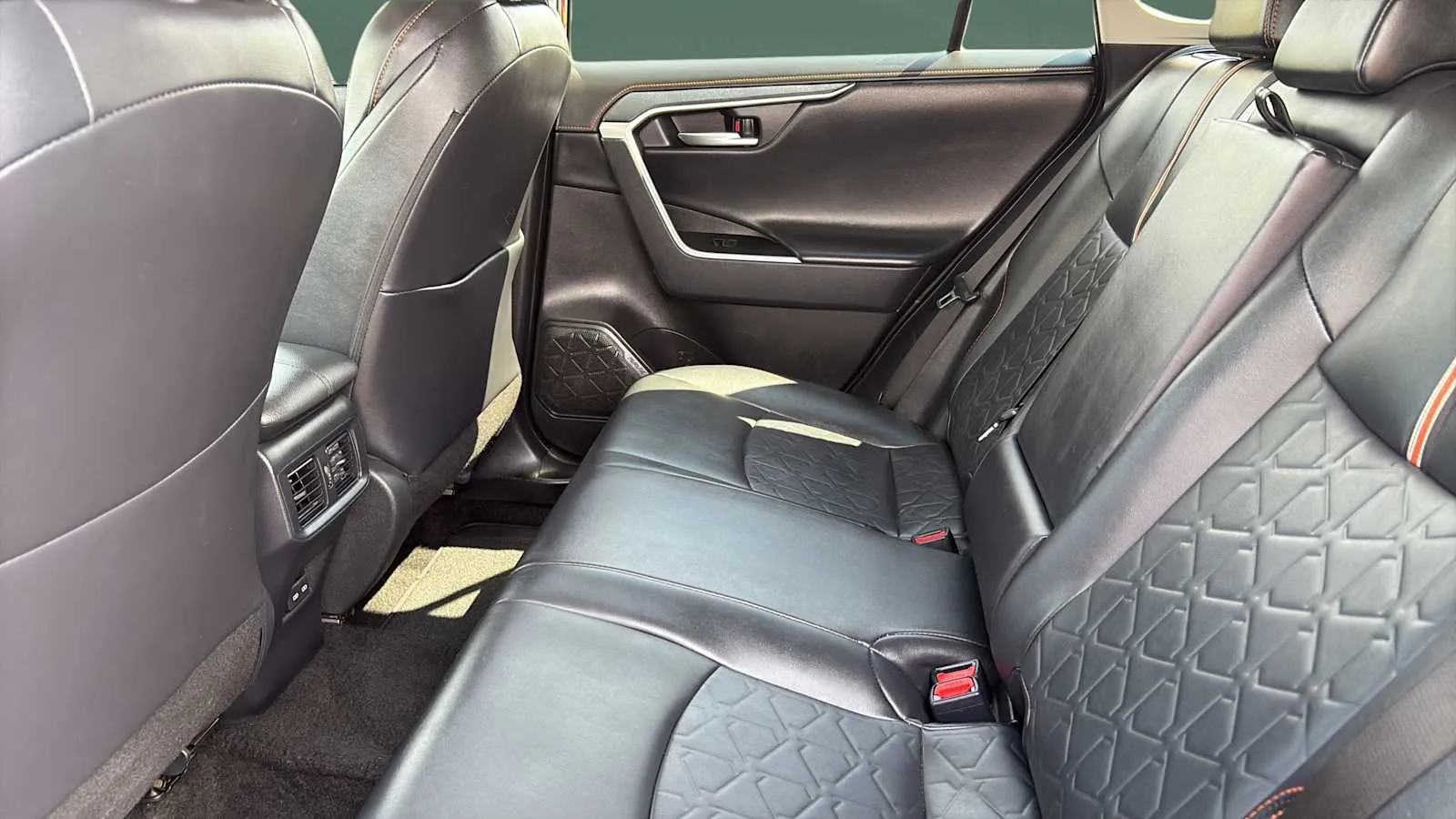 Toyota RAV4 photo 17