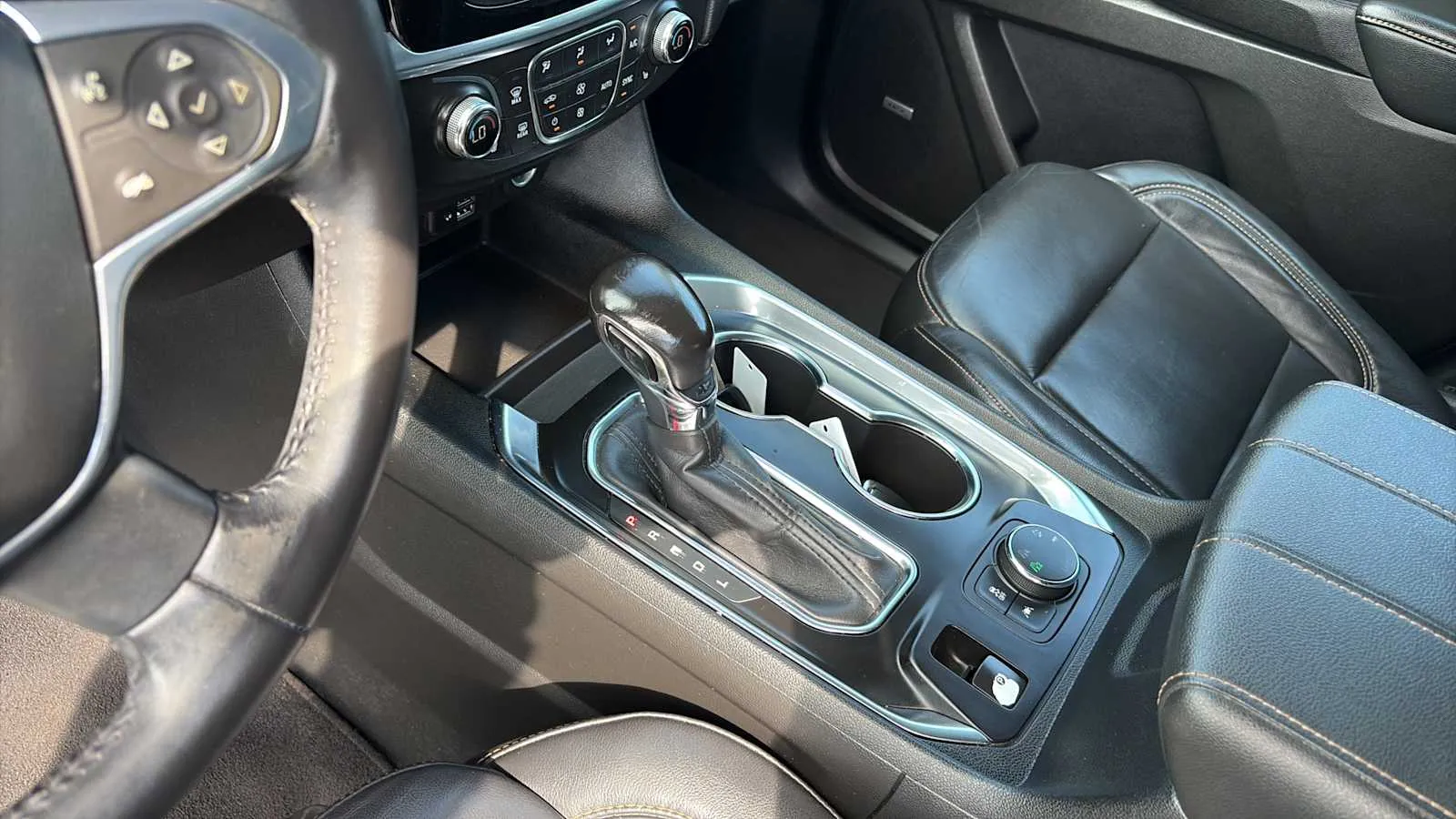 Chevrolet Traverse photo 14