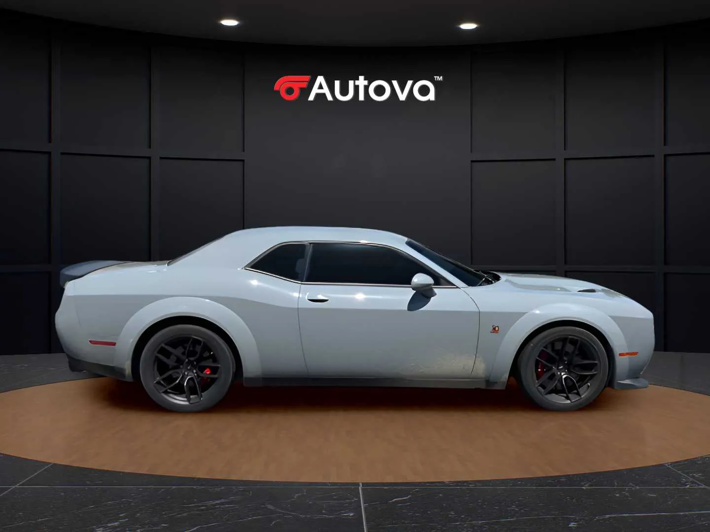 Dodge Challenger photo 3