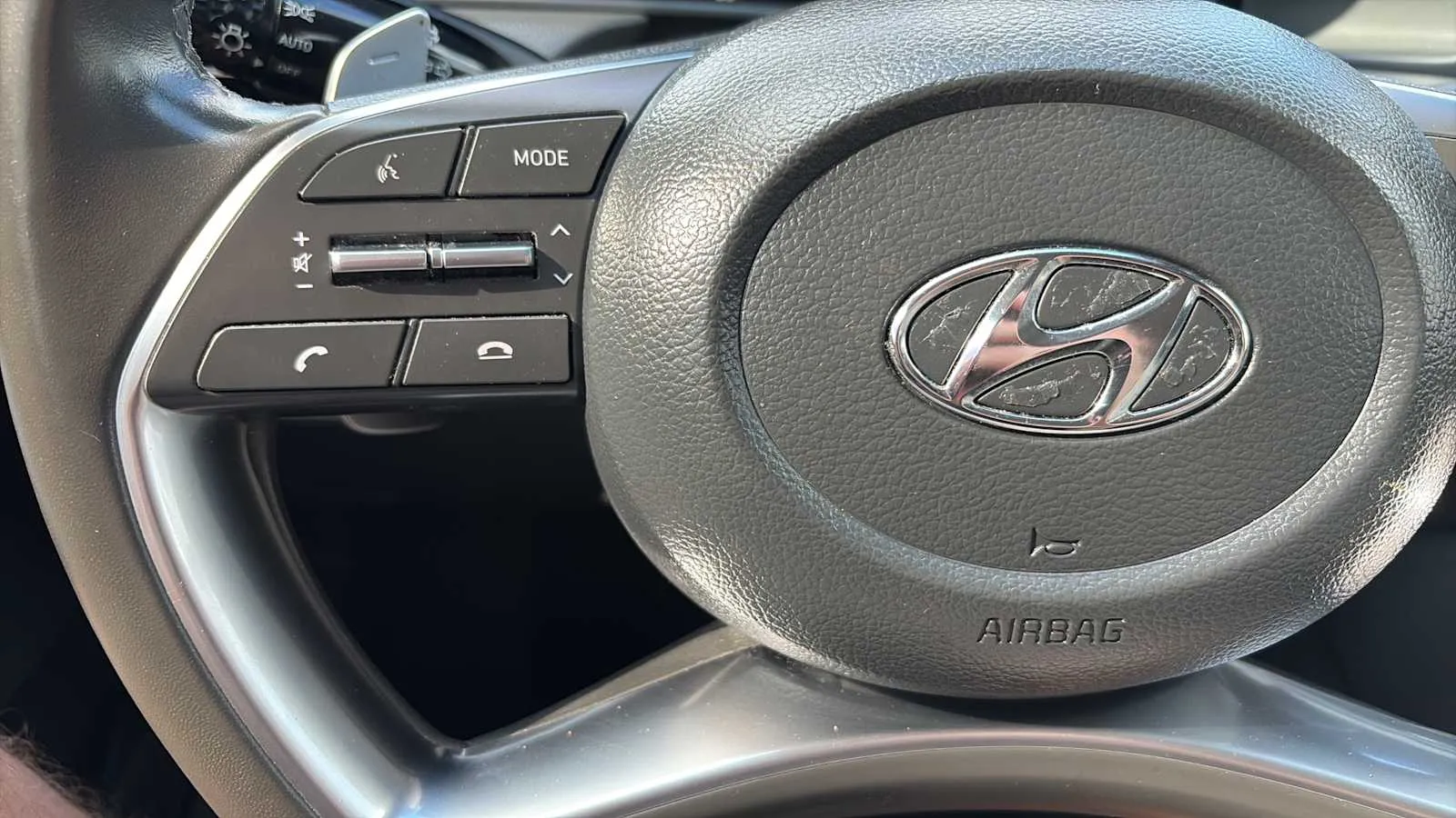 Hyundai Sonata photo 9