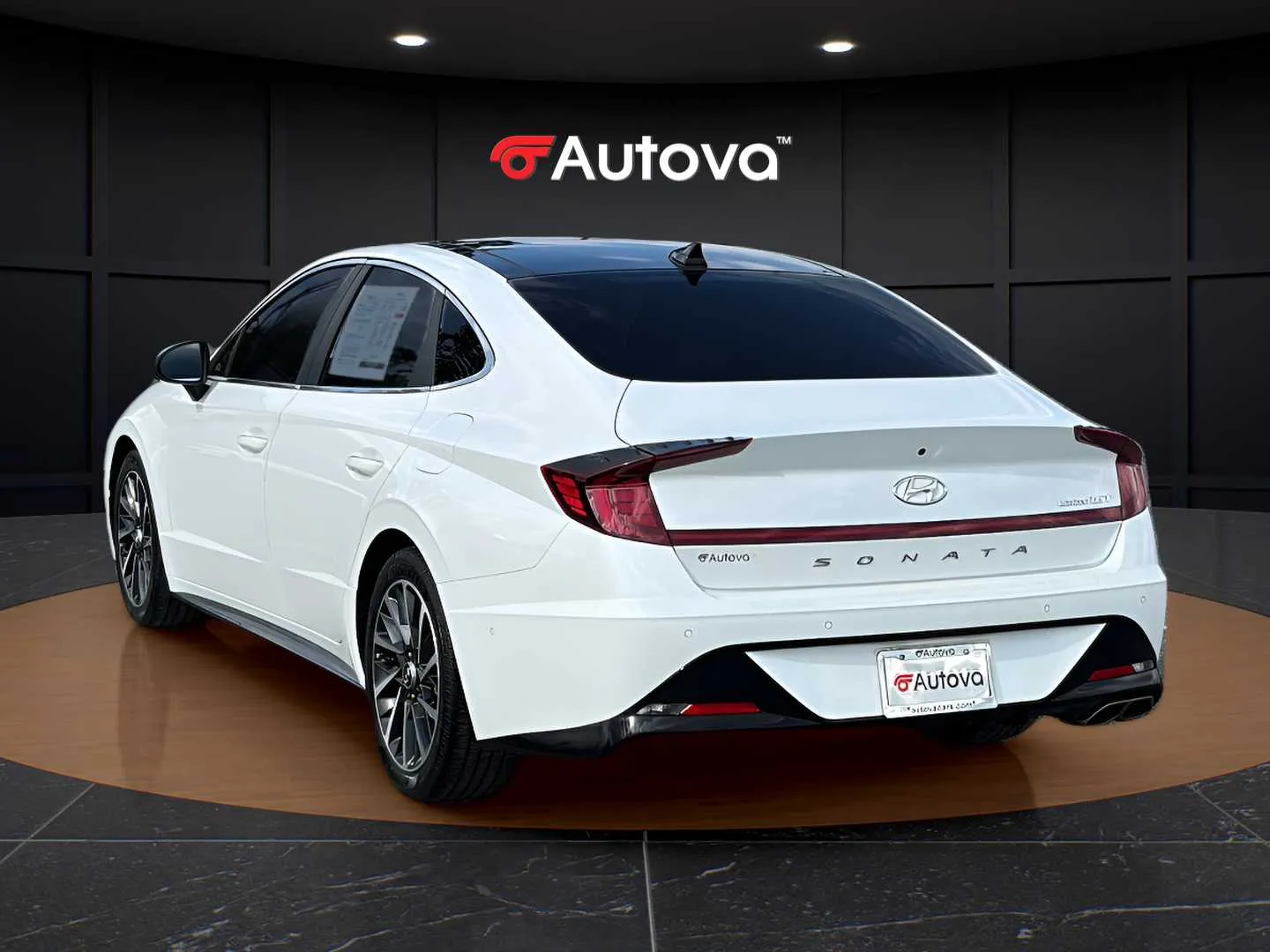 Hyundai Sonata photo 3