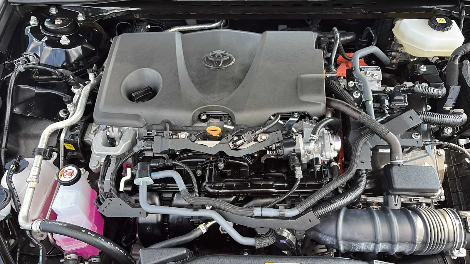 Toyota Camry photo 25