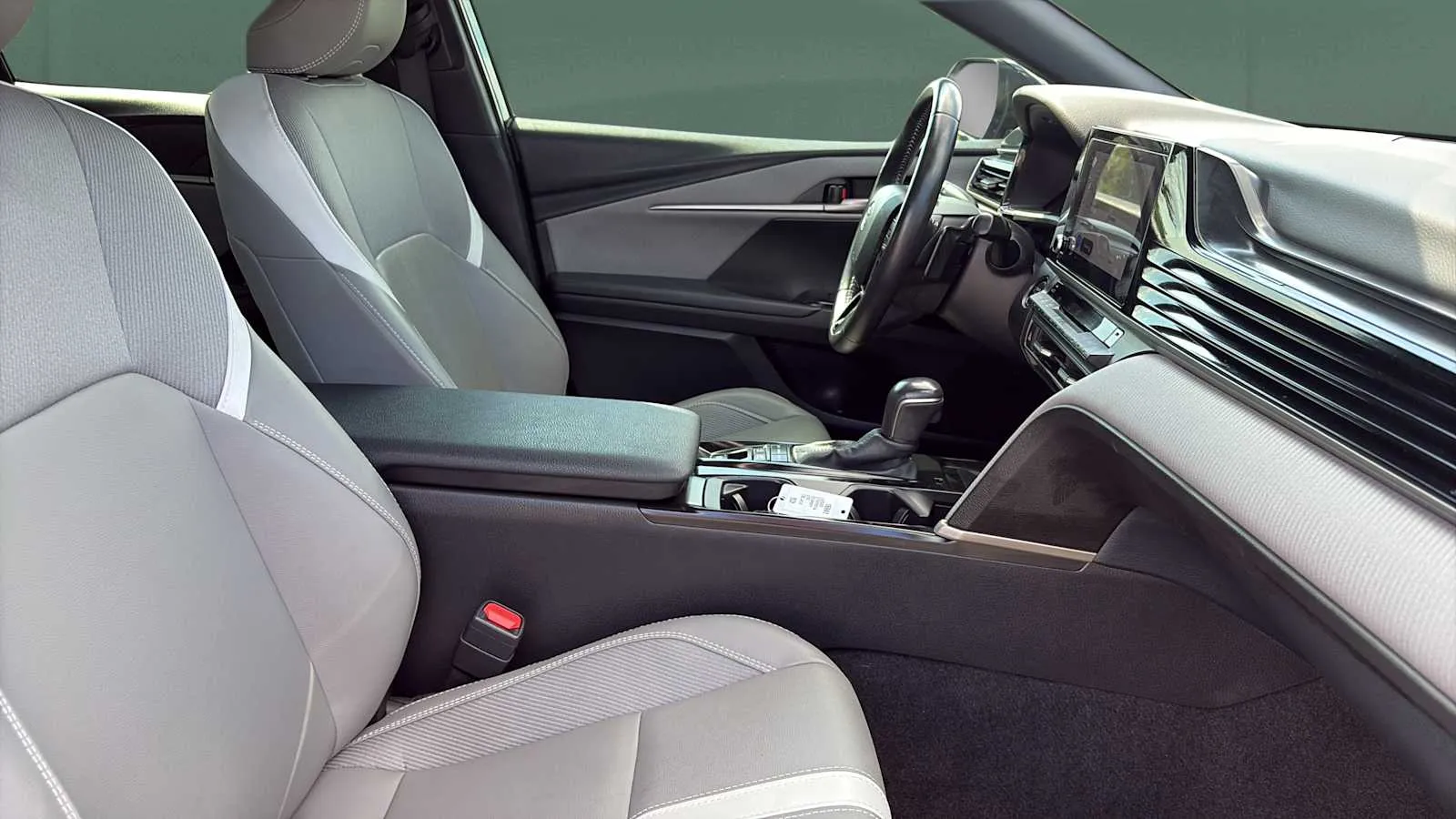 Toyota Camry photo 24