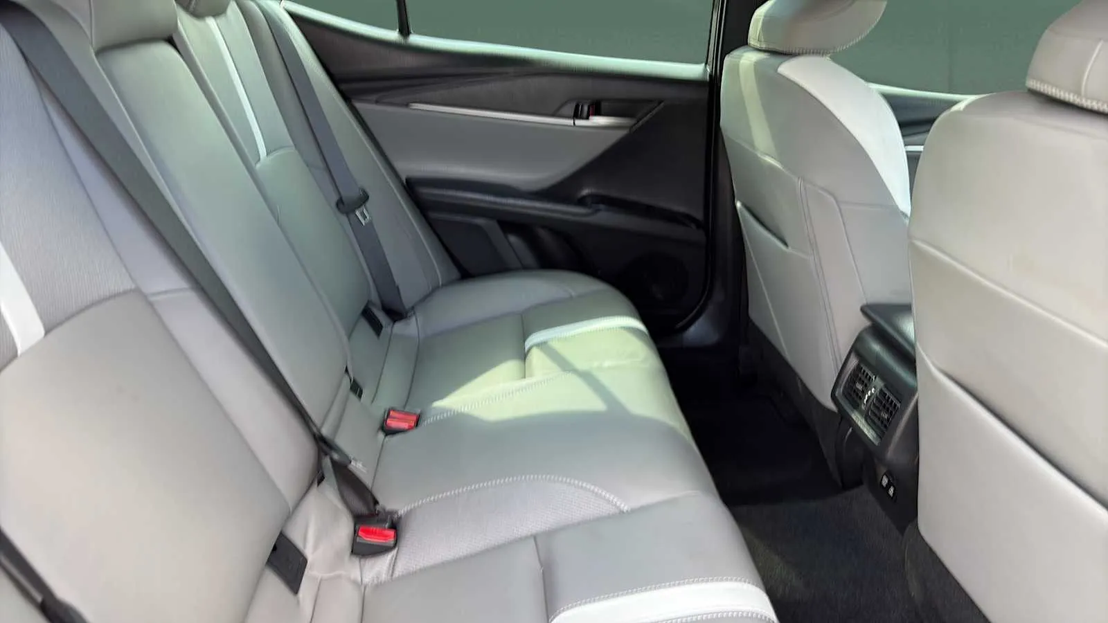 Toyota Camry photo 22