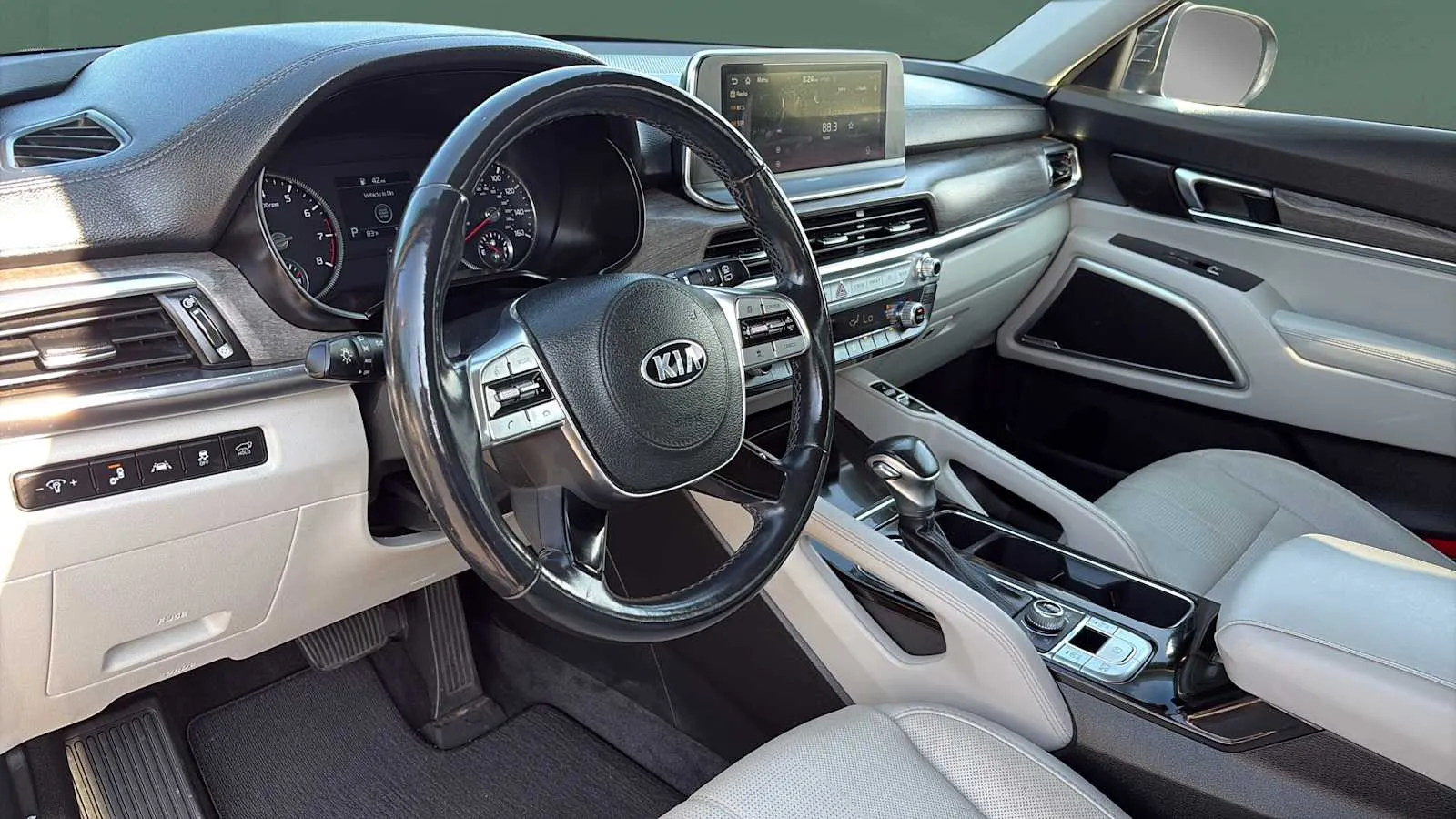 Kia Telluride photo 13