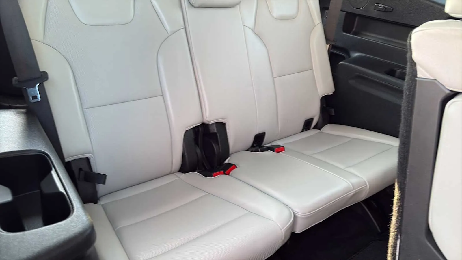 Kia Telluride photo 23