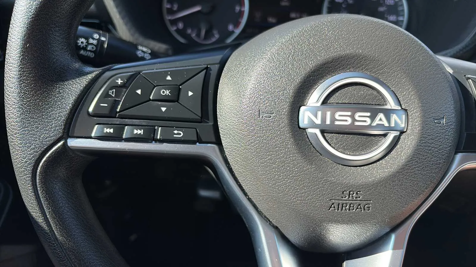Nissan Sentra photo 9
