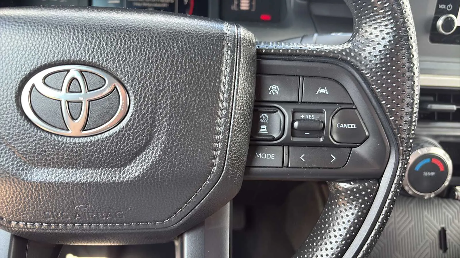 Toyota Tacoma photo 15