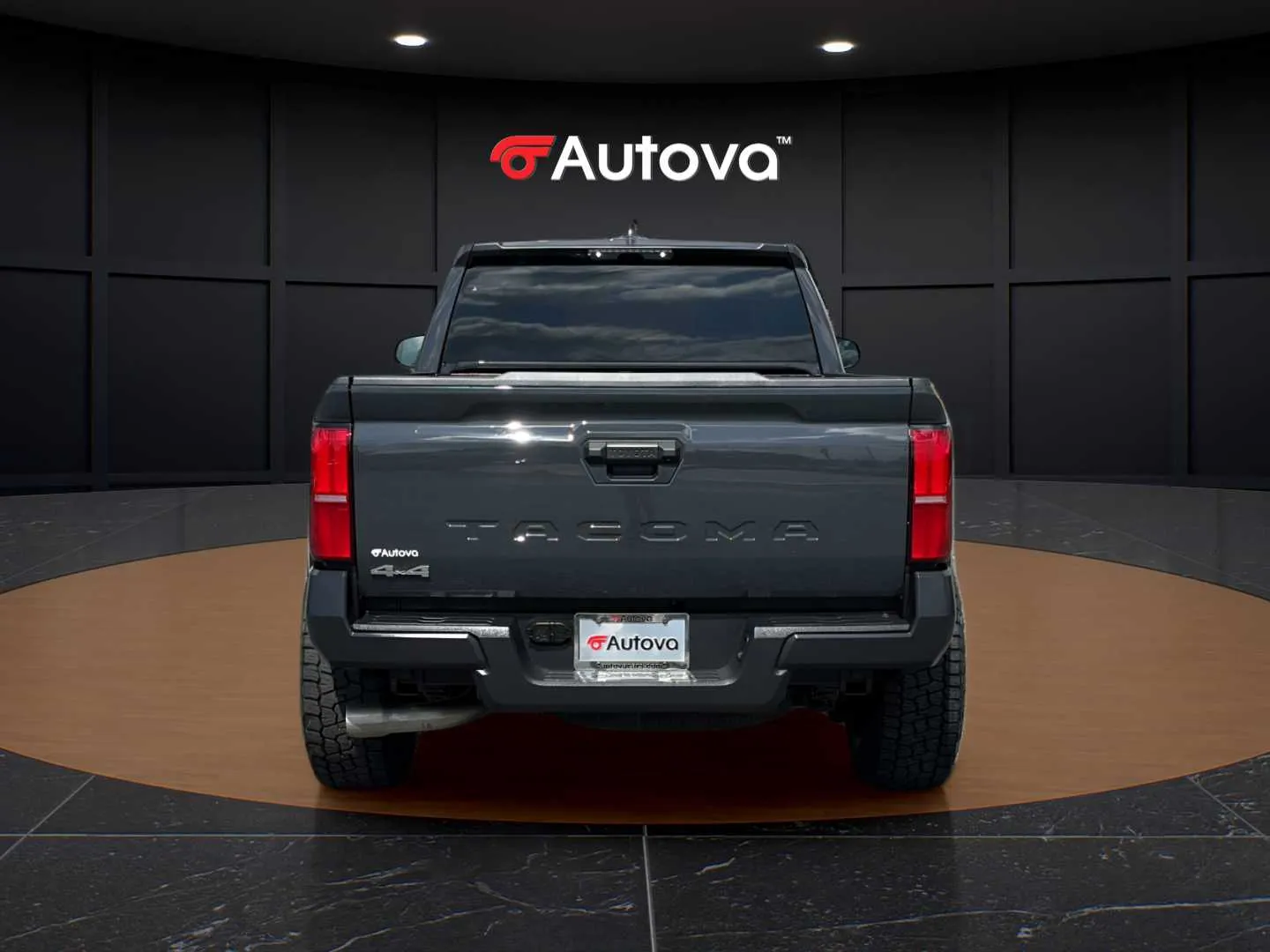 Toyota Tacoma photo 4
