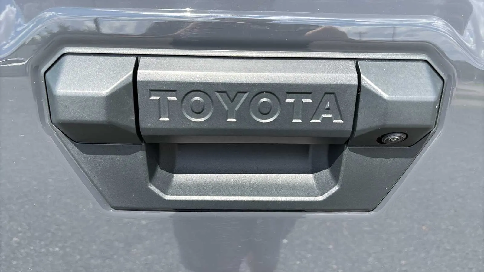 Toyota Tacoma photo 12