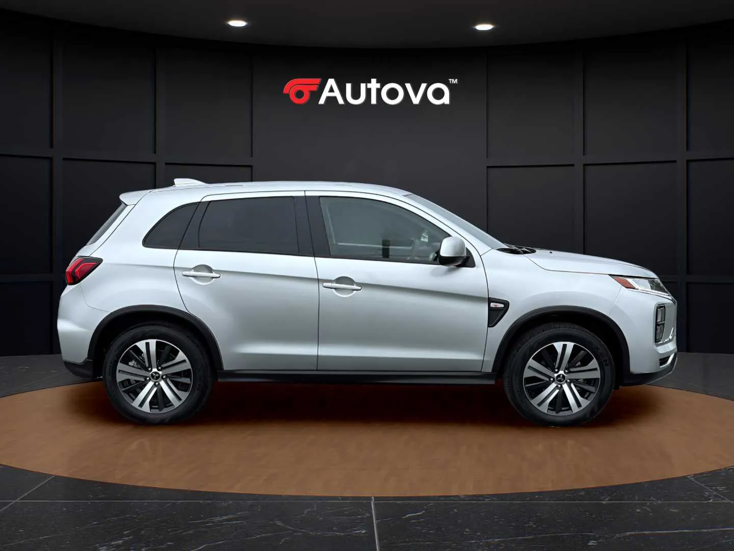 Mitsubishi Outlander Sport photo 6