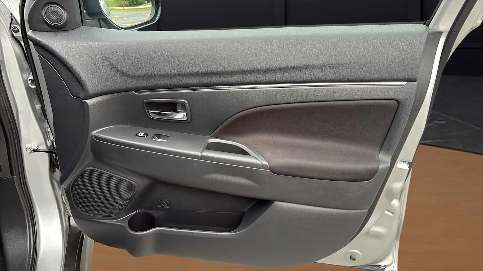 Mitsubishi Outlander Sport photo 22