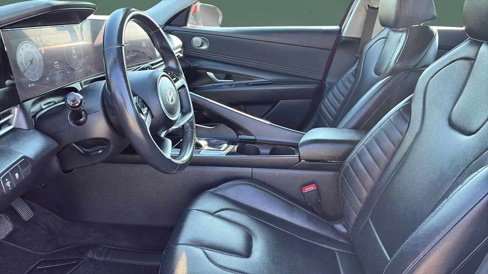 Hyundai Elantra photo 17
