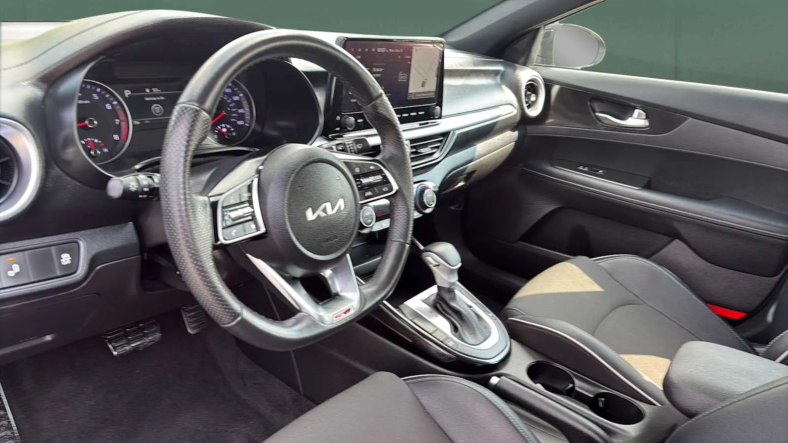 Kia Forte photo 13
