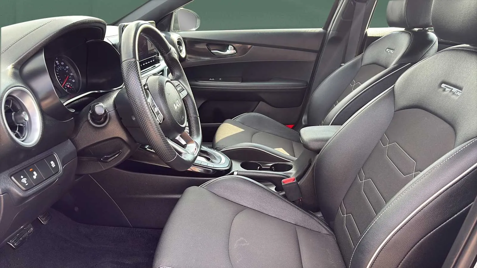 Kia Forte photo 17