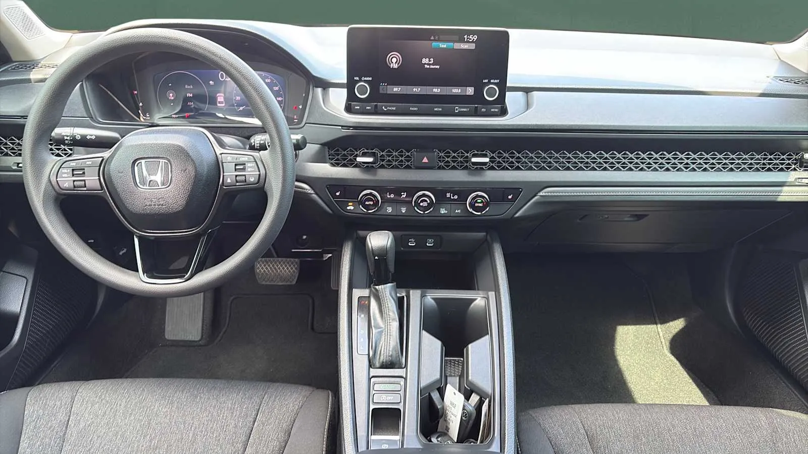 Honda Accord photo 24