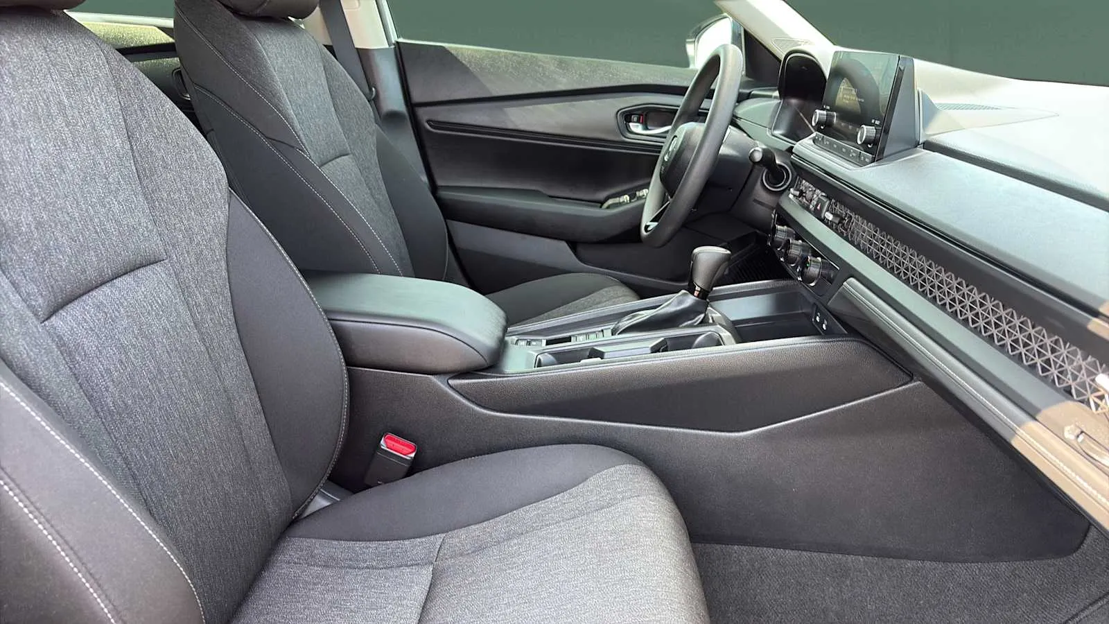Honda Accord photo 29