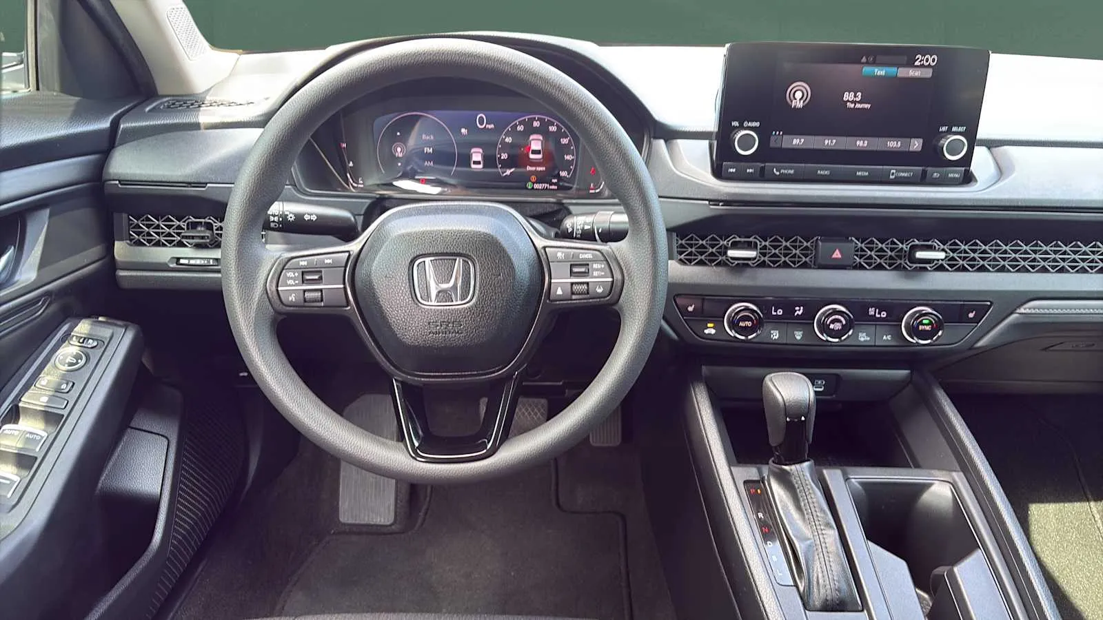 Honda Accord photo 25