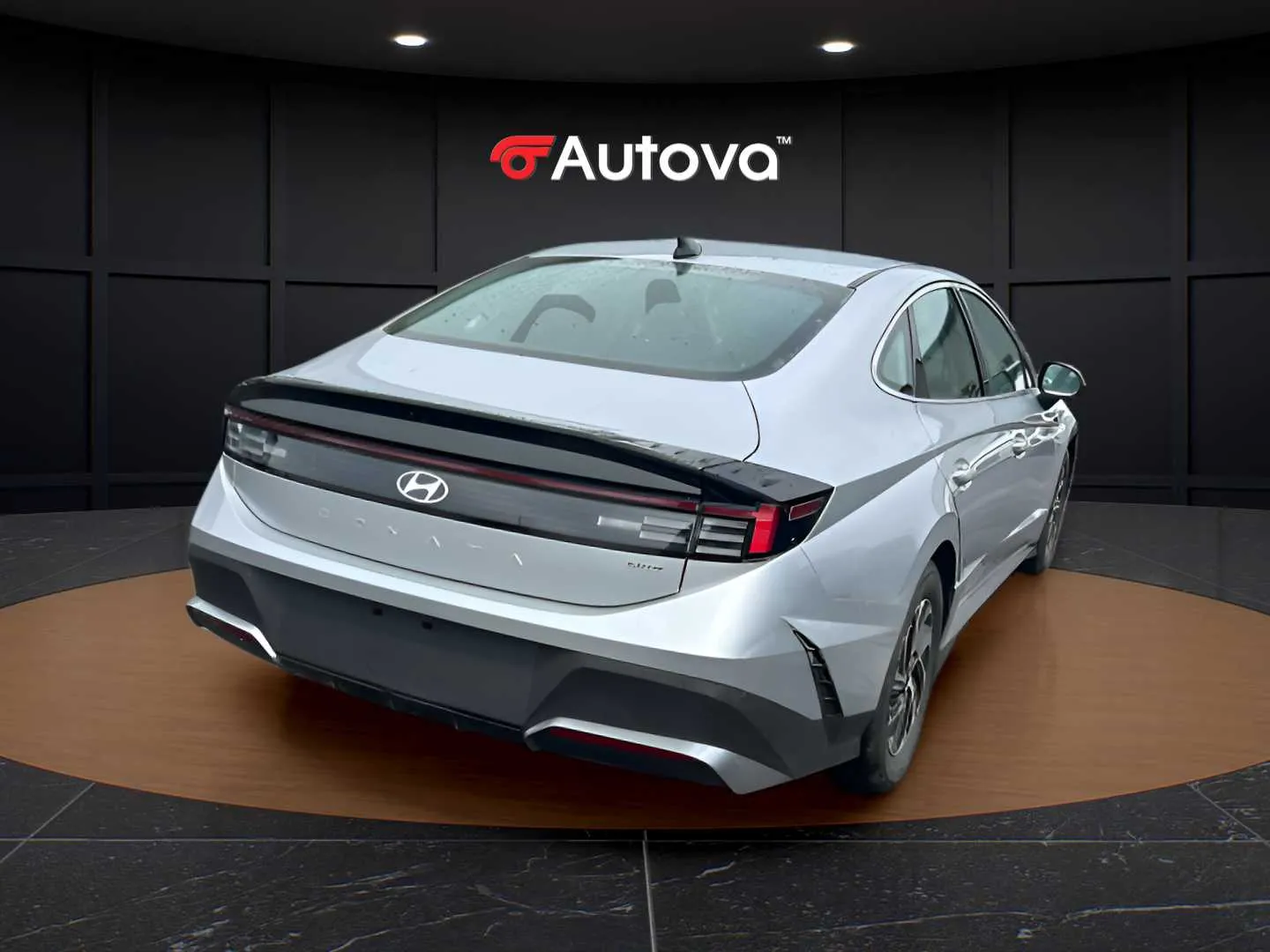 Hyundai Sonata photo 3
