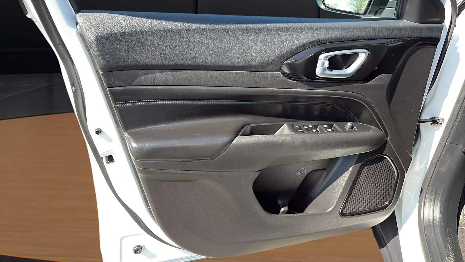 Jeep Compass photo 15