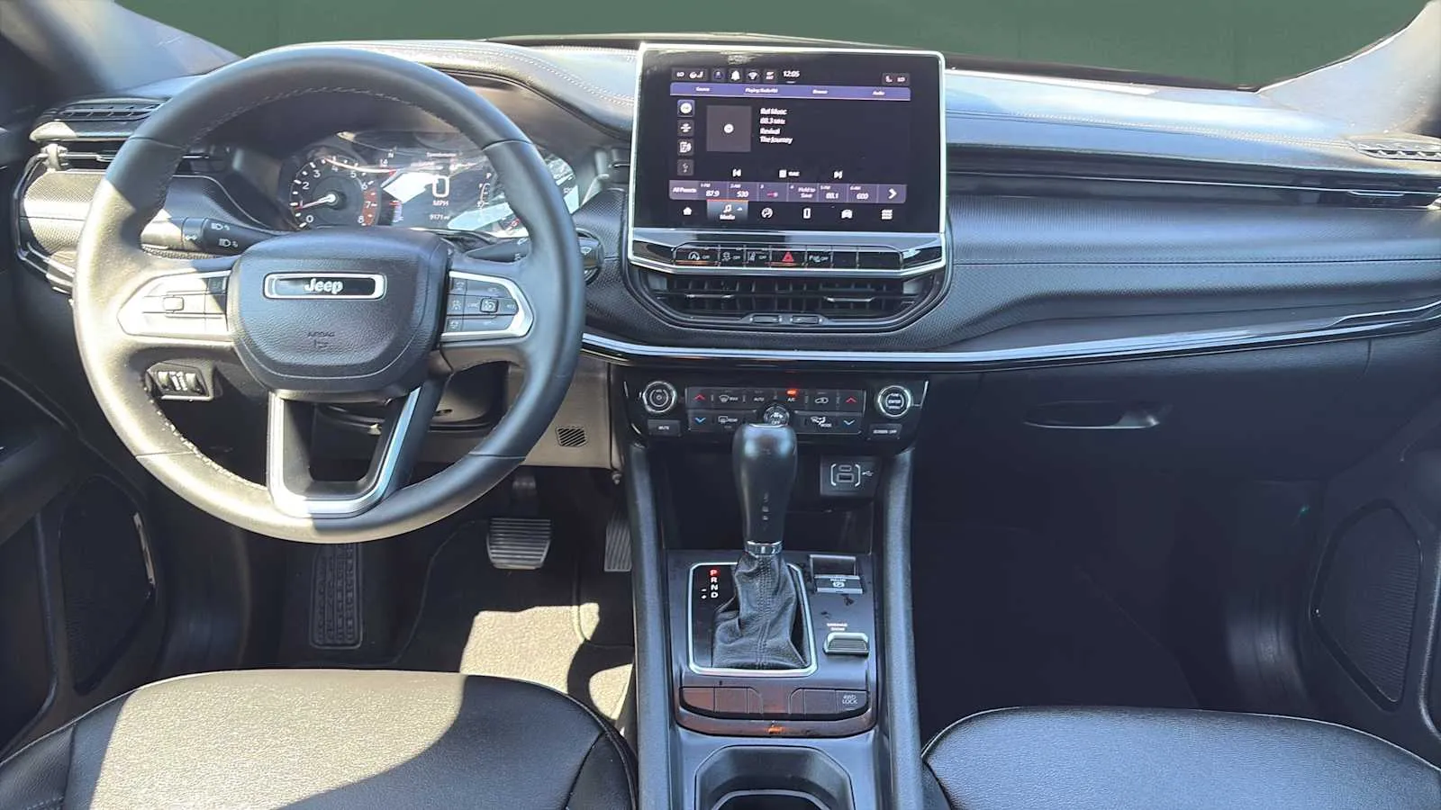 Jeep Compass photo 18