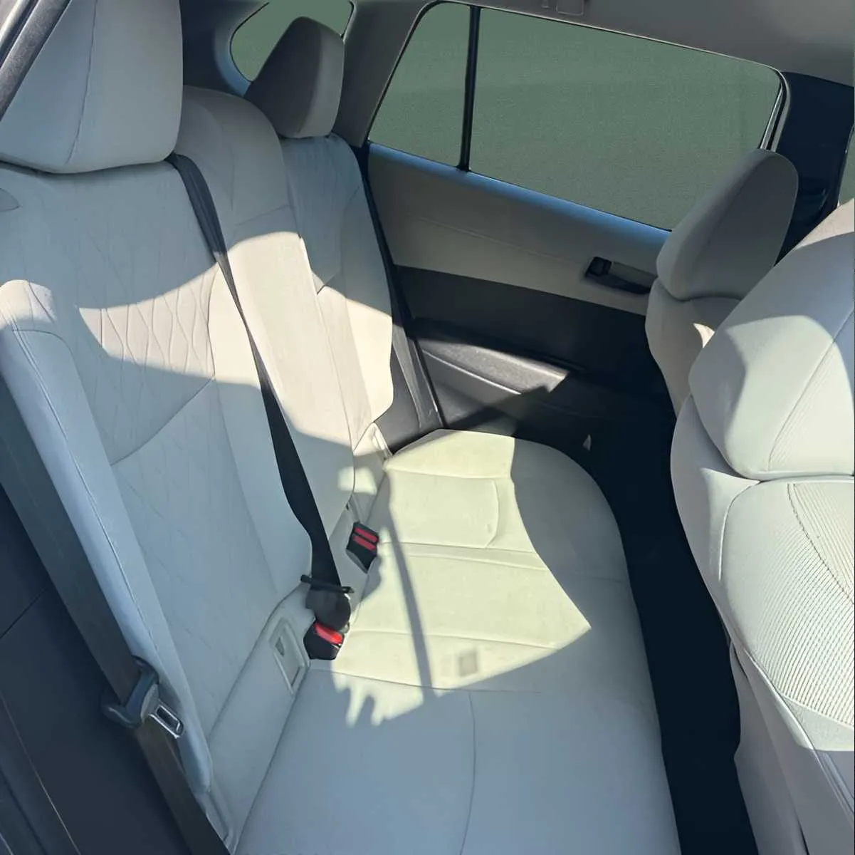 Toyota Corolla Cross photo 2