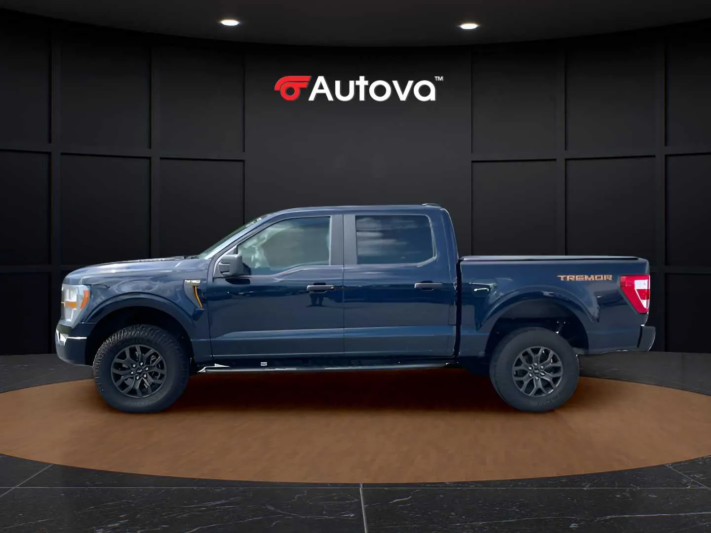 Ford F-150 photo 2