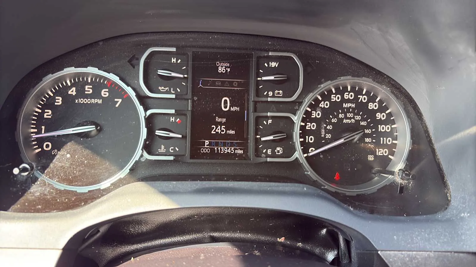 Toyota Tundra photo 11