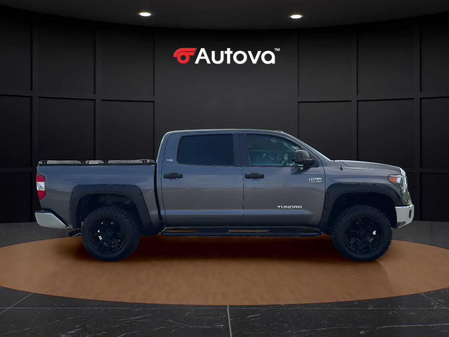 Toyota Tundra photo 6