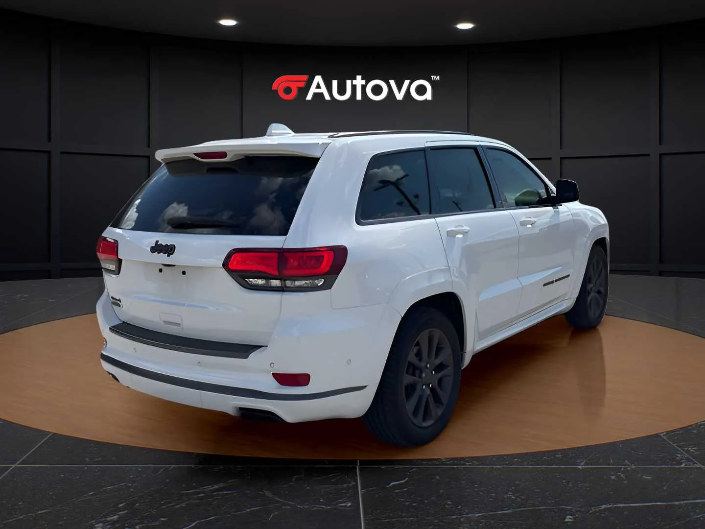 Jeep Grand Cherokee photo 3