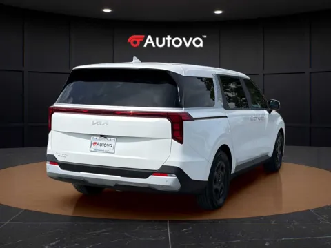 More photos of 2025 Kia Carnival LXS at Autova - Madison Heights, VA