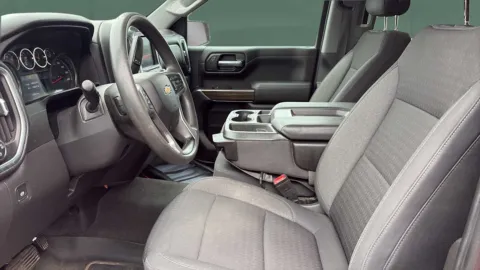 More photos of 2020 Chevrolet Silverado 1500 LT at Autova - Madison Heights, VA