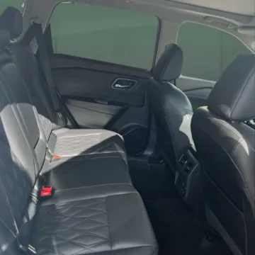 More photos of 2021 Nissan Rogue Platinum at Autova - Madison Heights, VA