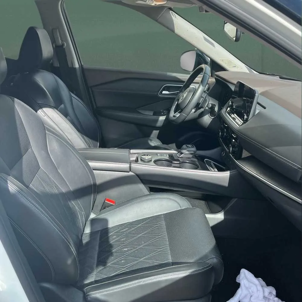 Nissan Rogue photo 5