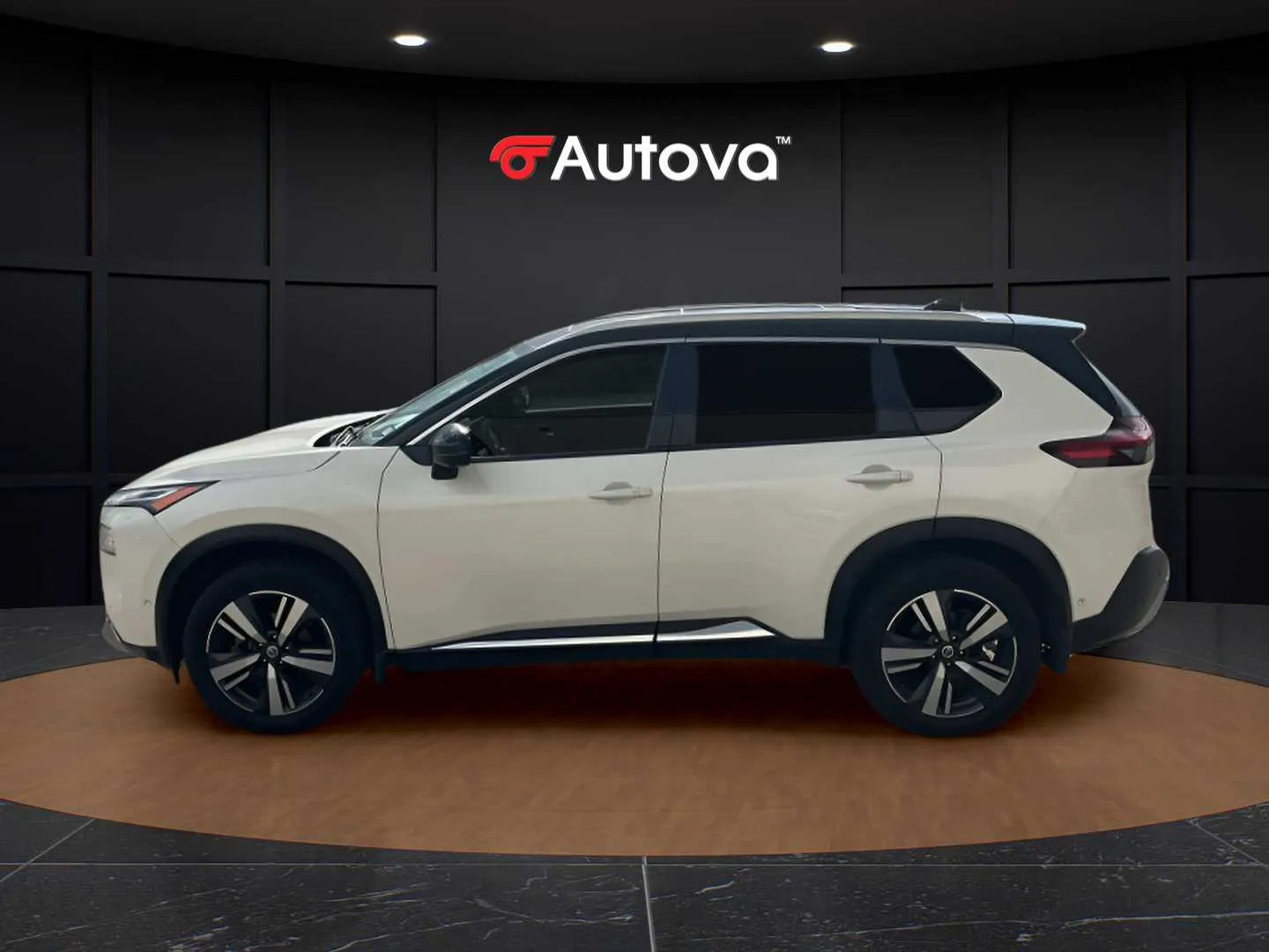 Nissan Rogue photo 2