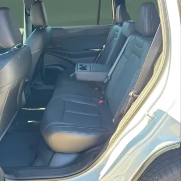 More photos of 2026 Jeep Cherokee Limited at Autova - Madison Heights, VA