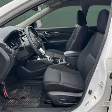 More photos of 2019 Nissan Rogue SV at Autova - Madison Heights, VA