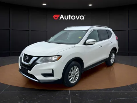 White 2019 Nissan Rogue SV for sale in Madison Heights, VA