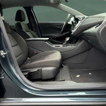 More photos of 2021 Chevrolet Malibu RS at Autova - Madison Heights, VA