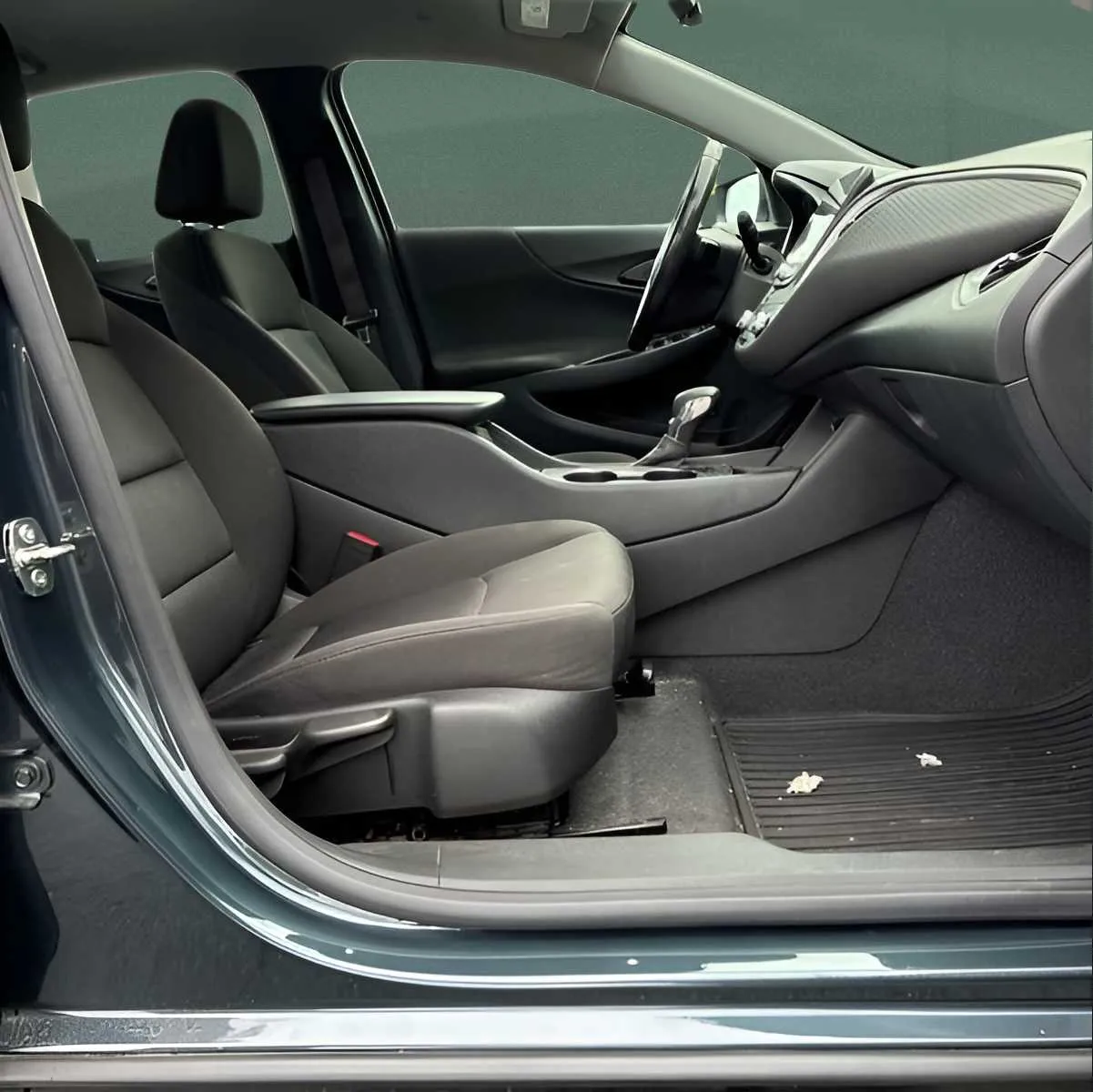 Chevrolet Malibu photo 5