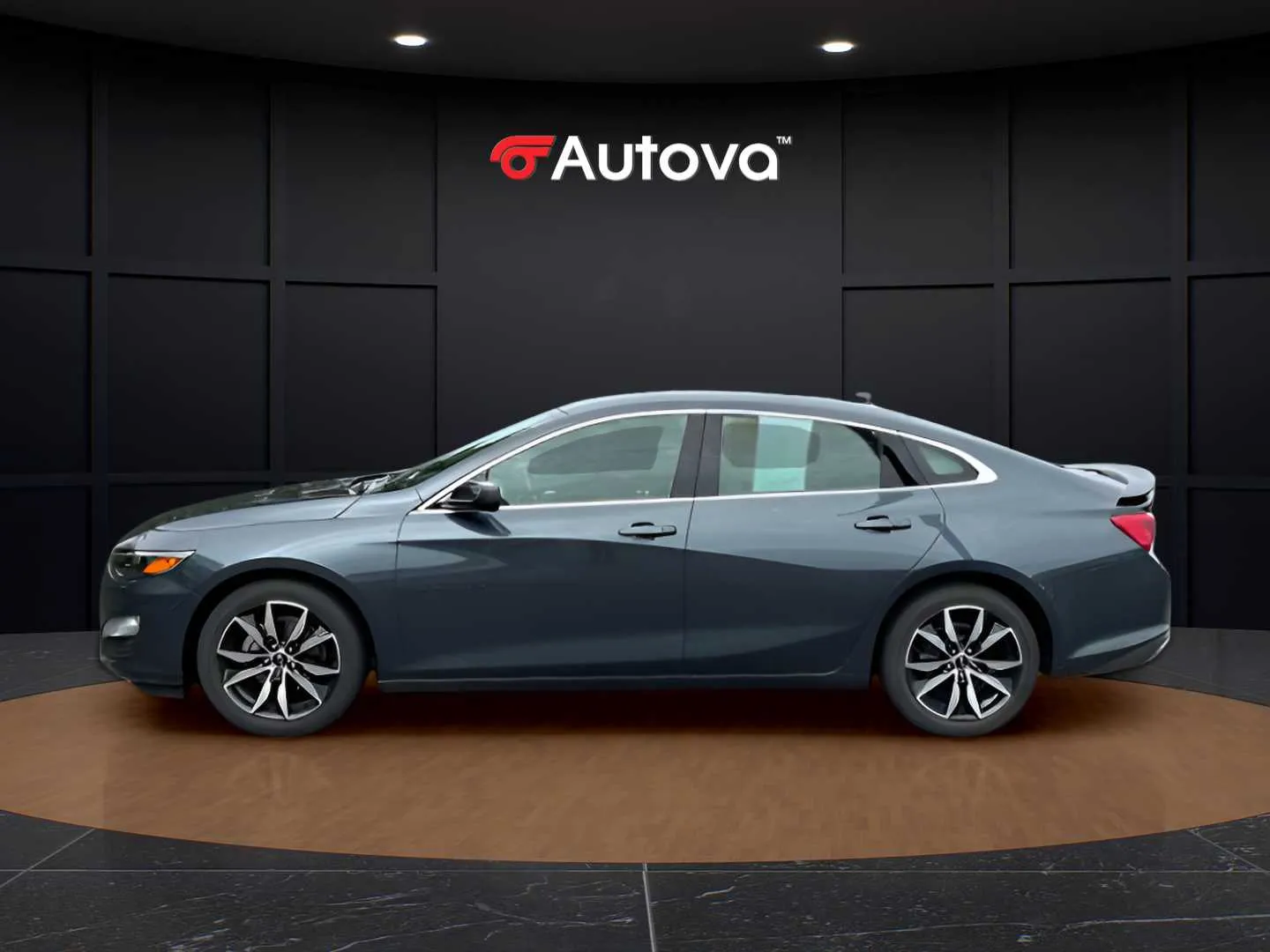 Chevrolet Malibu photo 2